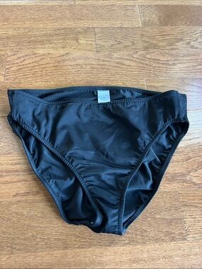 VENUS Black Women's Bikini Bottom
